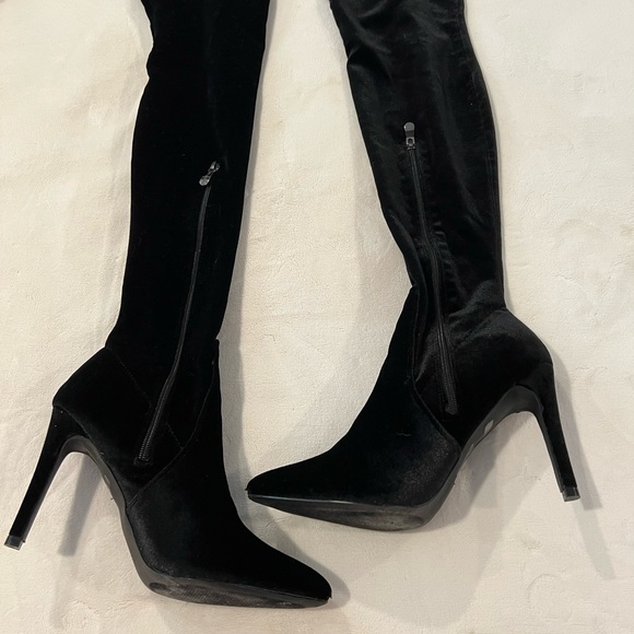 Boston Proper (Cape Robbin) Black Velvet Over the Knee Boots - Picture 5 of 6